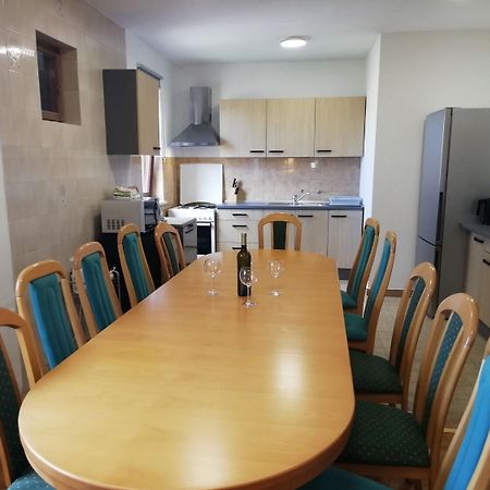 Apartments Ljilja Nin Εξωτερικό φωτογραφία
