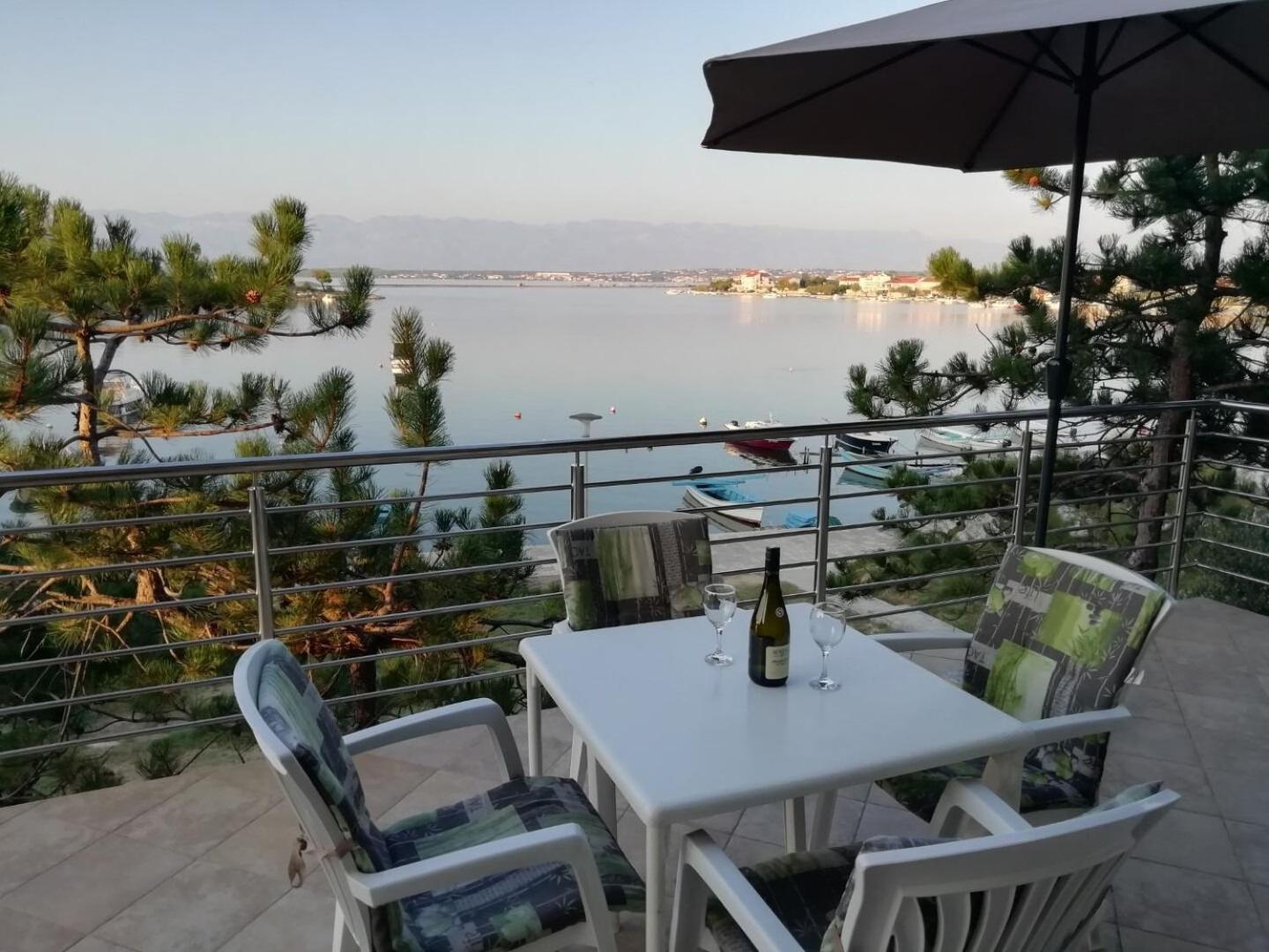 Apartments Ljilja Nin Εξωτερικό φωτογραφία